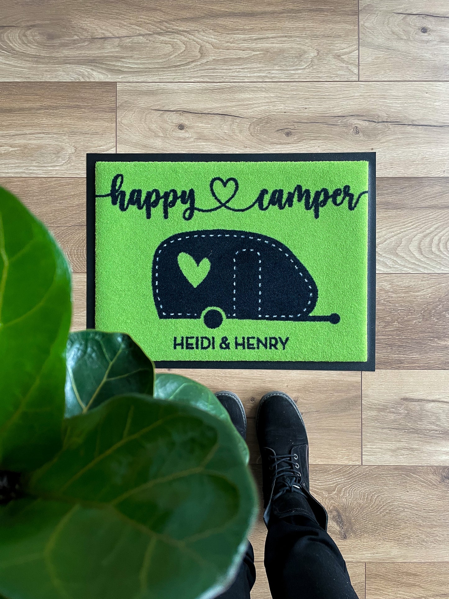 Personalisierte Fußmatte Happy Camper – KS Designliebe